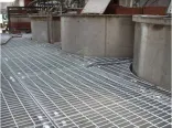 Plataforma operativa de rejilla de acero
